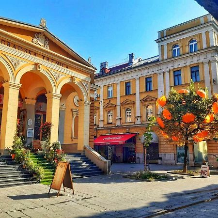 Crown Lejlighed Sarajevo Eksteriør billede